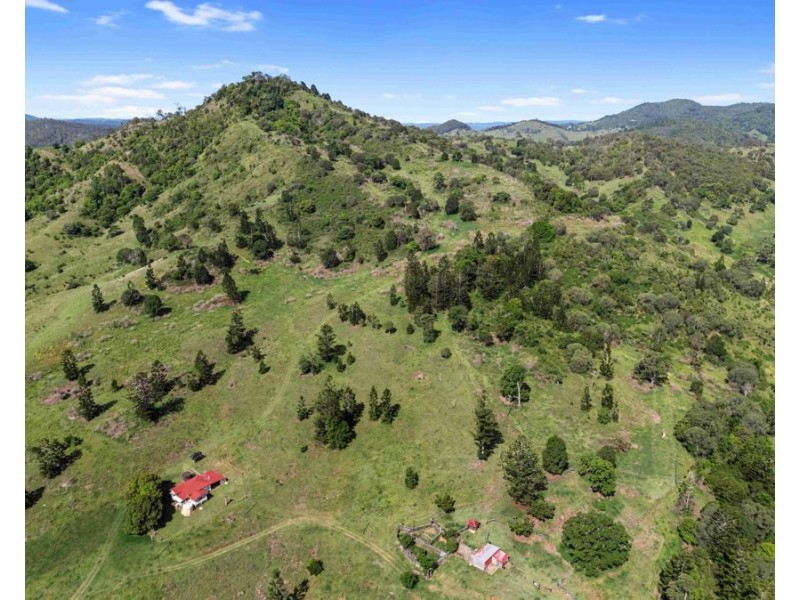 127 Little Road, Glastonbury QLD 4570