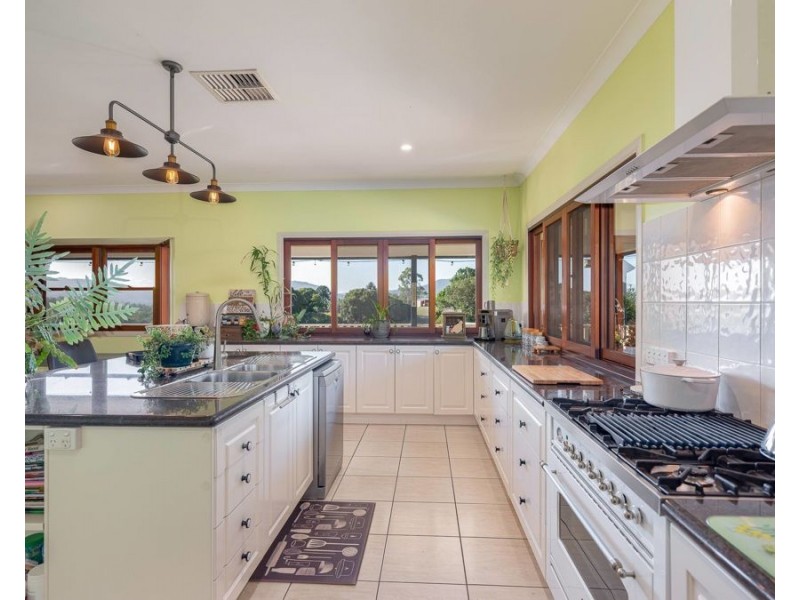 76 Beacon Hill Road, Coolabine QLD 4574