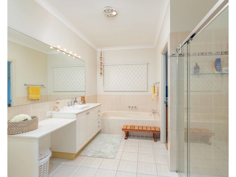 76 Beacon Hill Road, Coolabine QLD 4574