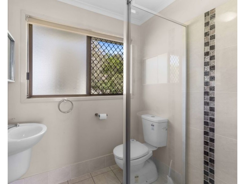 29 Rocklea Drive, Southside QLD 4570