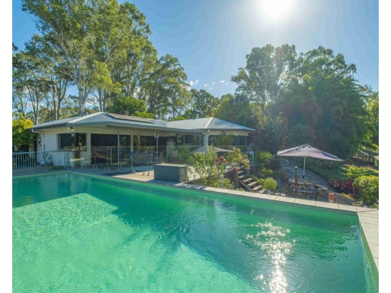 284 Lawson Road, Jones Hill QLD 4570