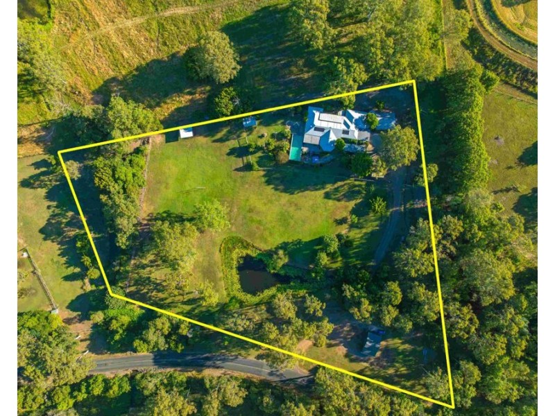 284 Lawson Road, Jones Hill QLD 4570