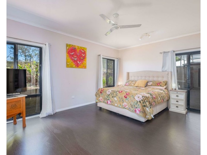 284 Lawson Road, Jones Hill QLD 4570