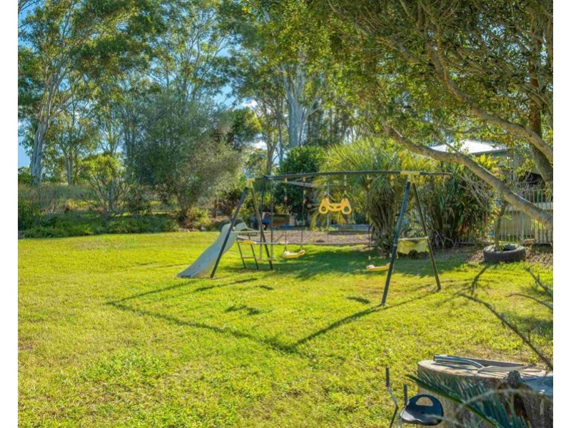 284 Lawson Road, Jones Hill QLD 4570