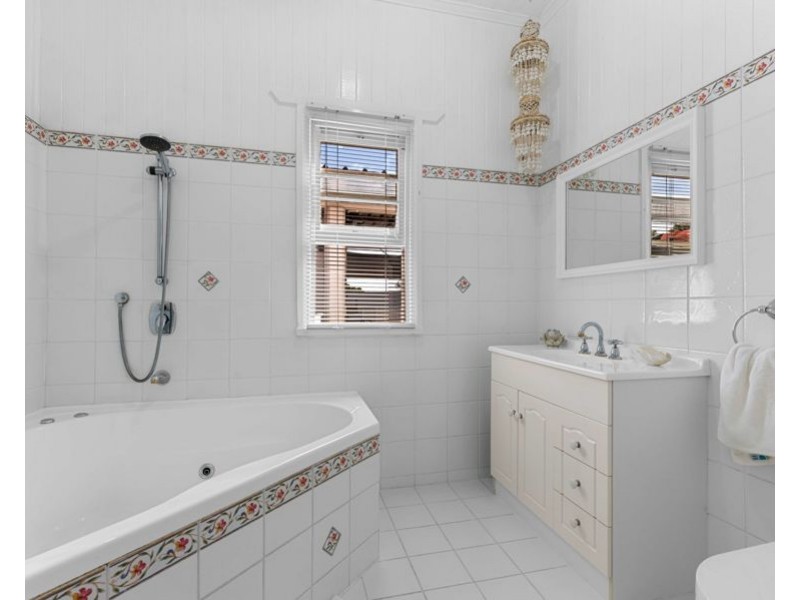 13 Roma Street, Monkland QLD 4570