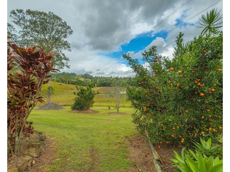 54 Sutton Road, Coolabine QLD 4574