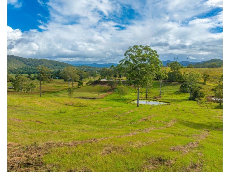 54 Sutton Road, Coolabine QLD 4574