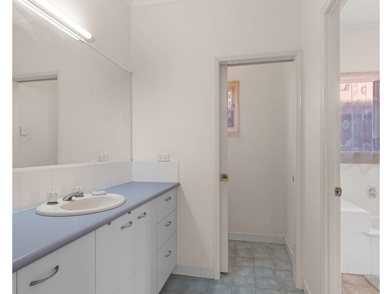55 Furness Rd, Southside QLD 4570