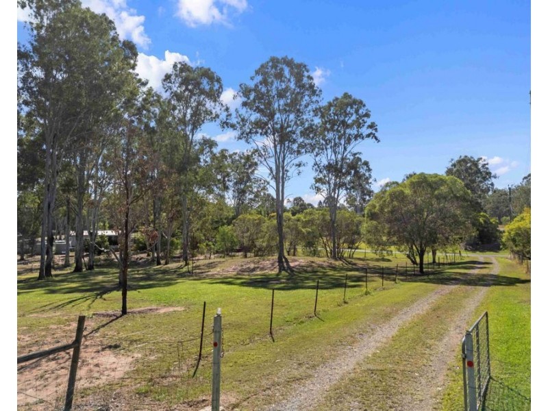 20 Heather Joy Crescent, Curra QLD 4570