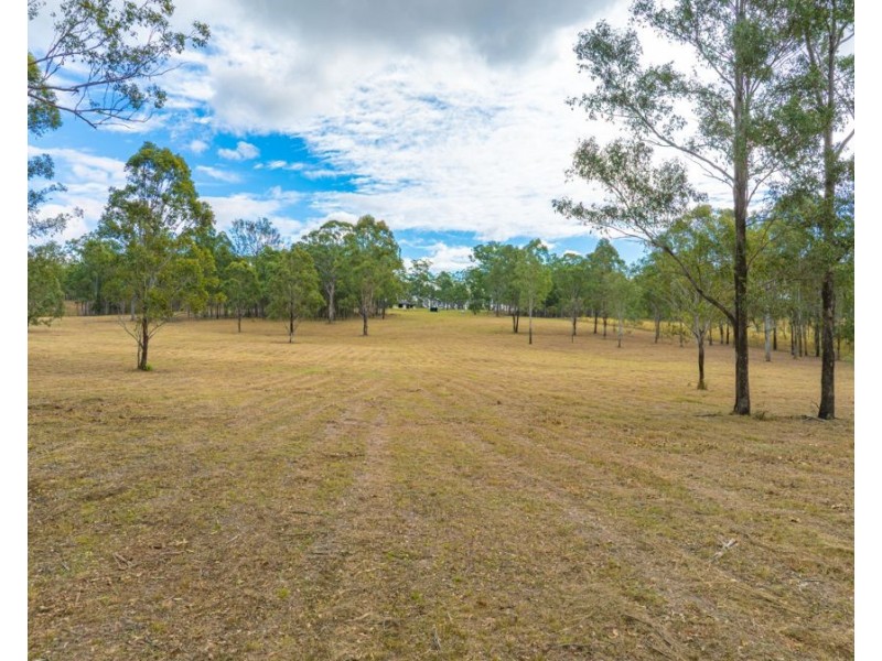 166 Little Widgee Road, Widgee QLD 4570