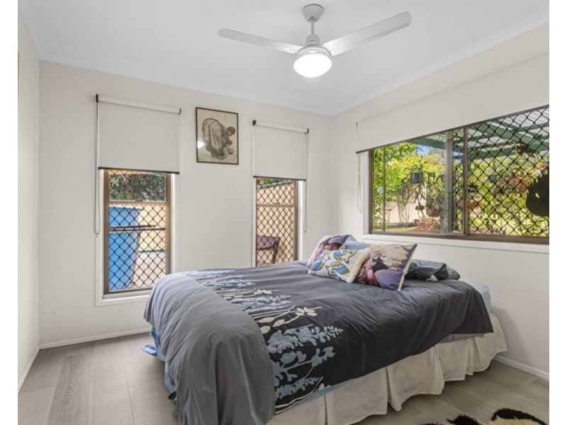 12 Arnold Road, Veteran QLD 4570