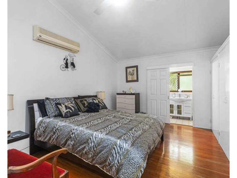 12 Arnold Road, Veteran QLD 4570