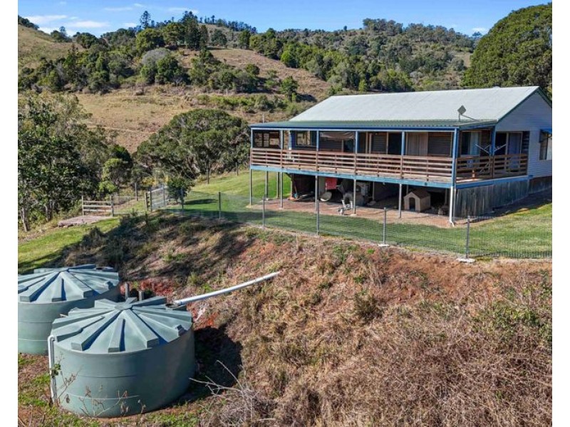 160 Little Road, Glastonbury QLD 4570