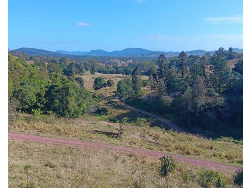 160 Little Road, Glastonbury QLD 4570