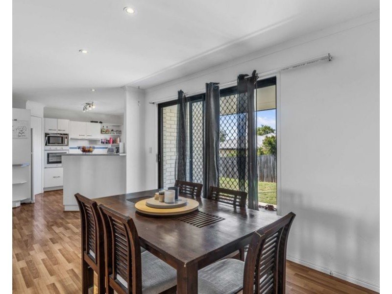 5 Inverness Street, Southside QLD 4570