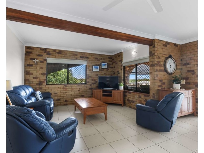 34 Manooka Drive, Rainbow Beach QLD 4581