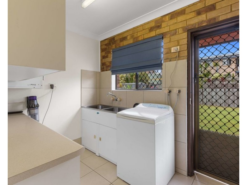 34 Manooka Drive, Rainbow Beach QLD 4581