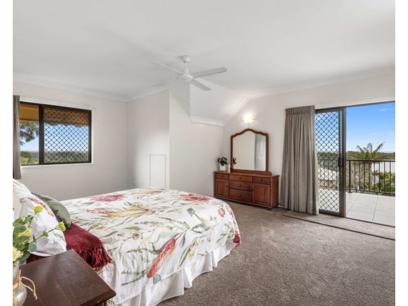 34 Manooka Drive, Rainbow Beach QLD 4581