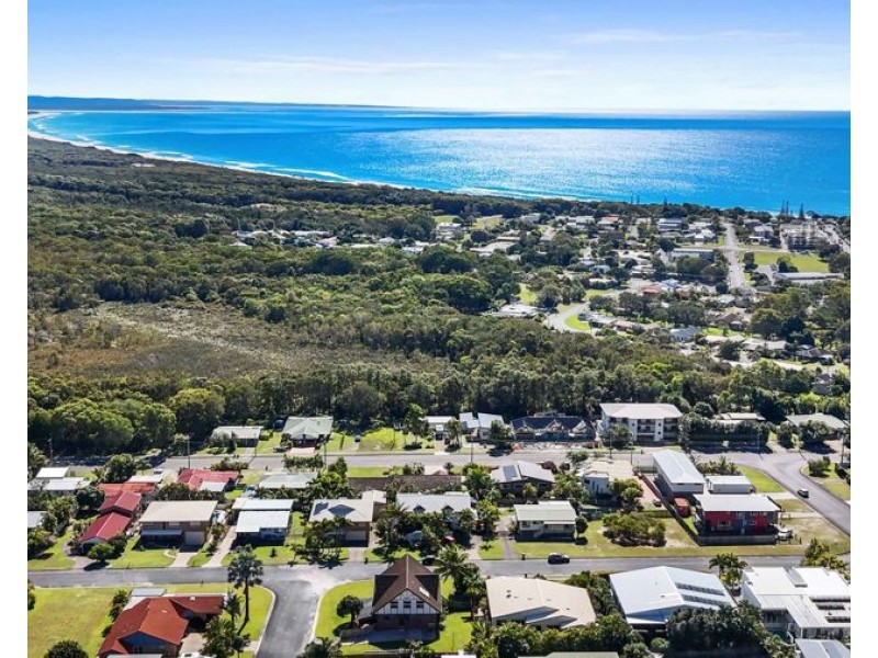 34 Manooka Drive, Rainbow Beach QLD 4581