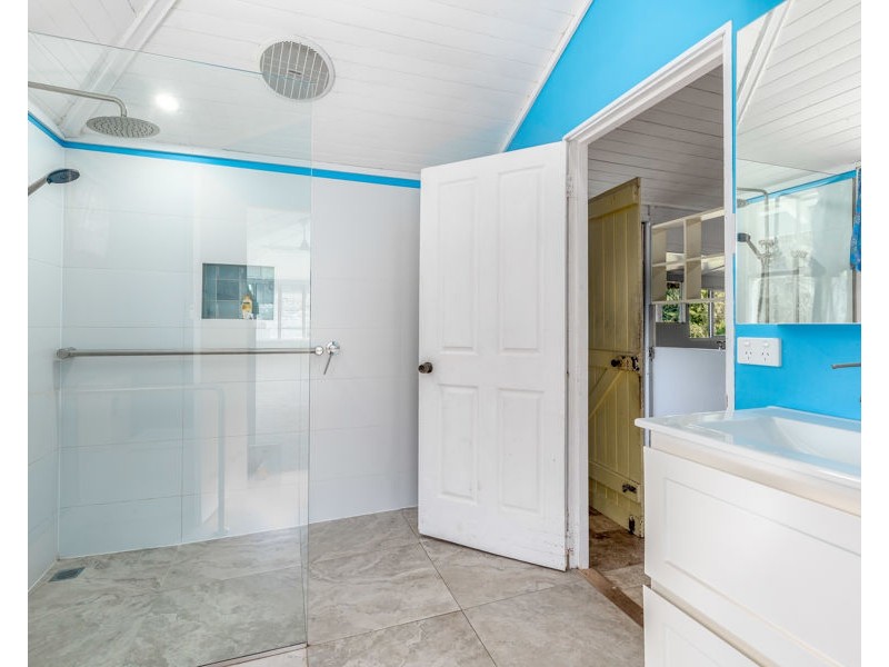 63 Summit Road, Pomona QLD 4568