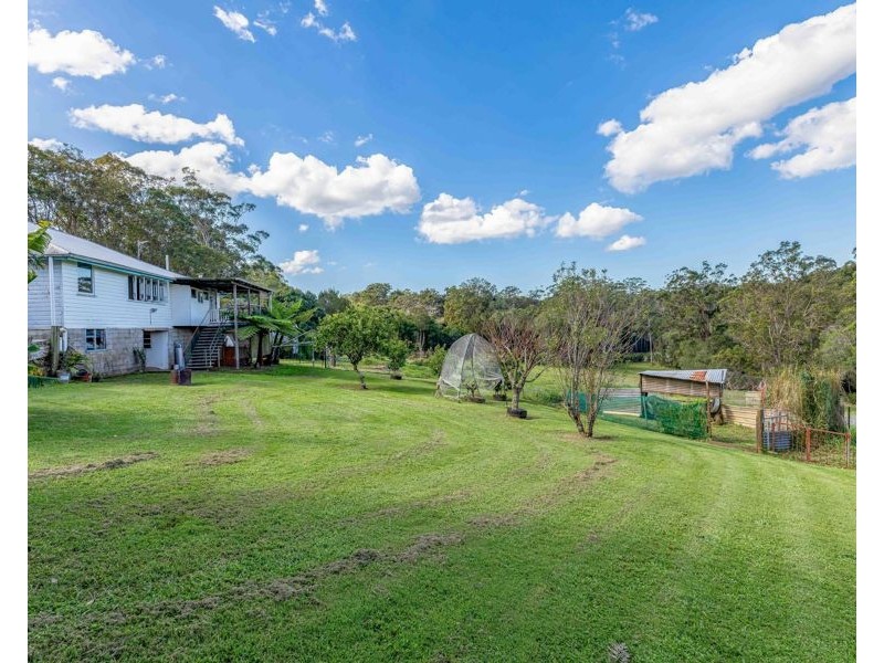 63 Summit Road, Pomona QLD 4568