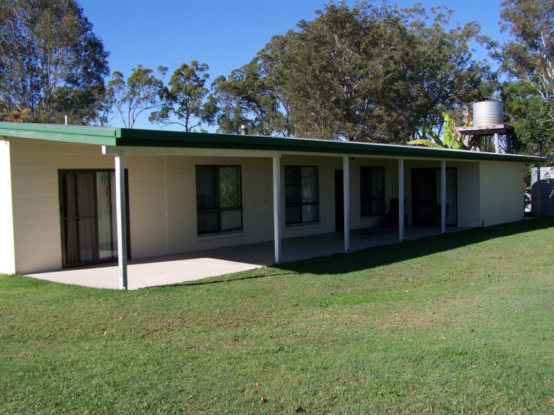 Goomboorian QLD 4570