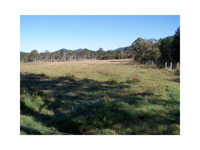 Goomboorian QLD 4570