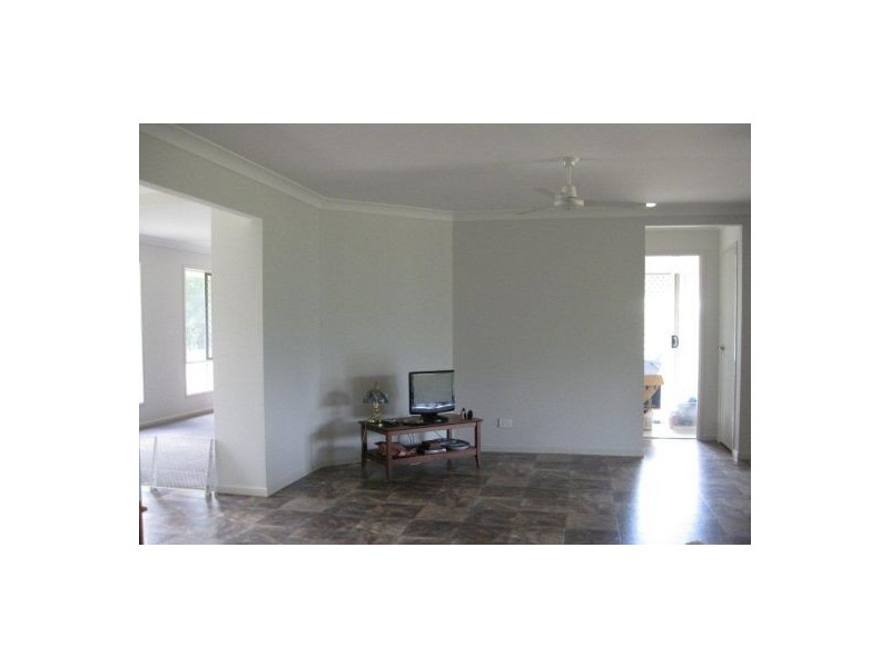 Wolvi QLD 4570