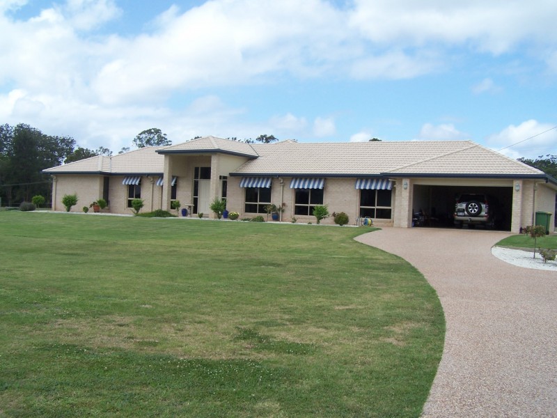 Goomboorian QLD 4570