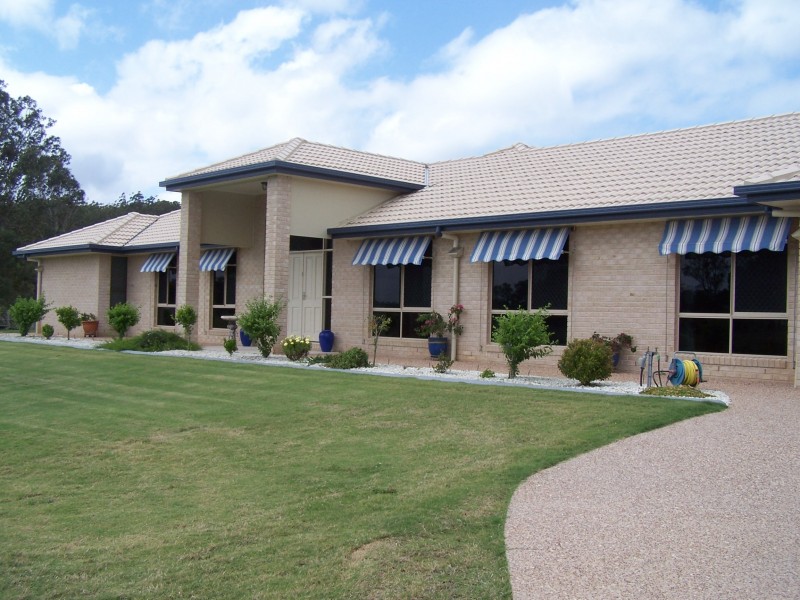 Goomboorian QLD 4570