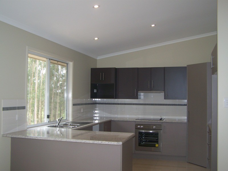 Glenwood QLD 4570