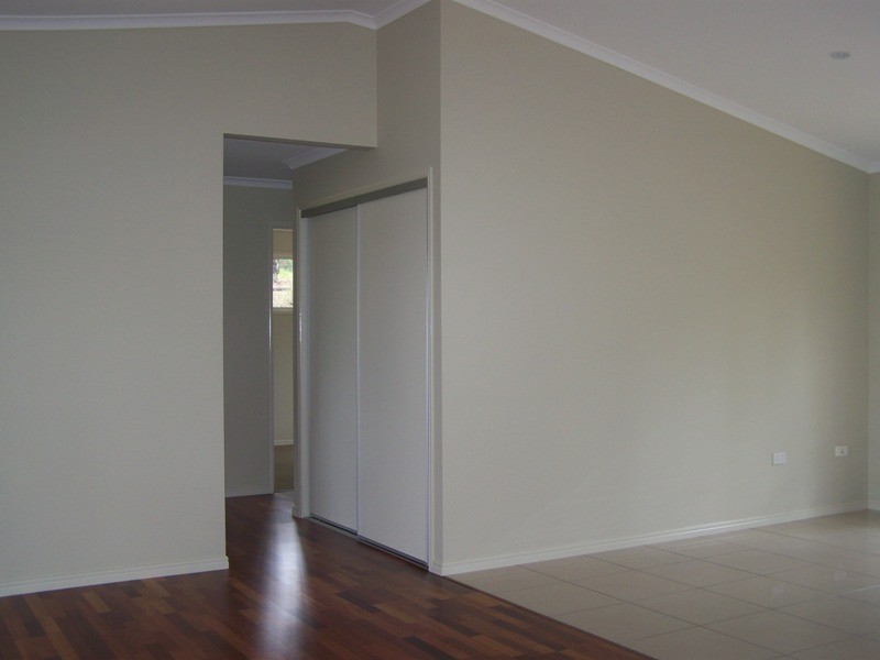Glenwood QLD 4570