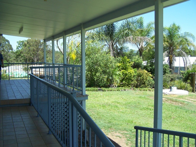 Araluen QLD 4570