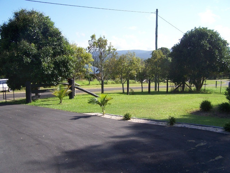 Traveston QLD 4570