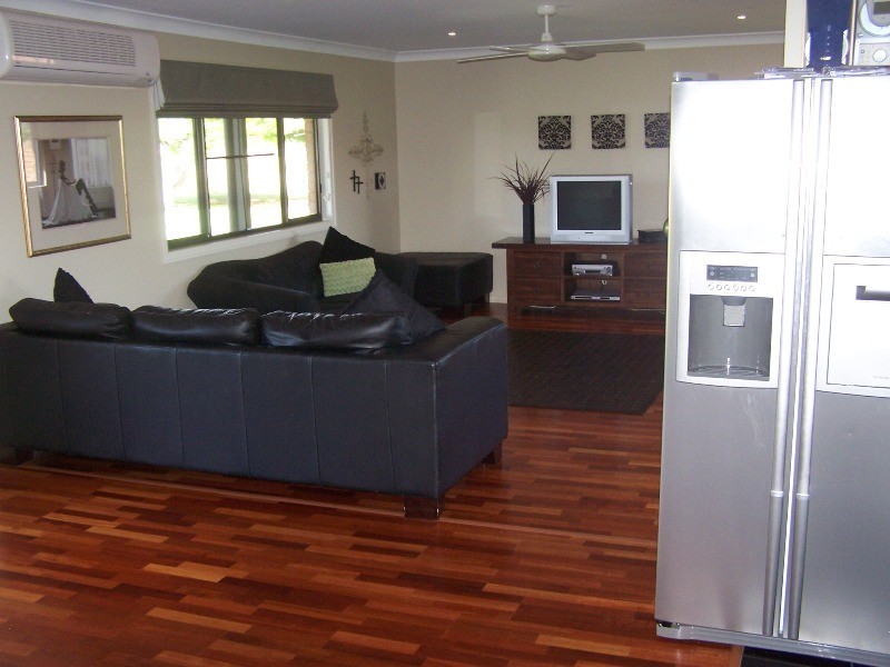 Traveston QLD 4570