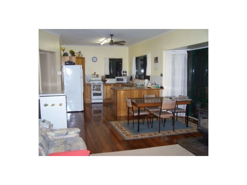 Wolvi QLD 4570