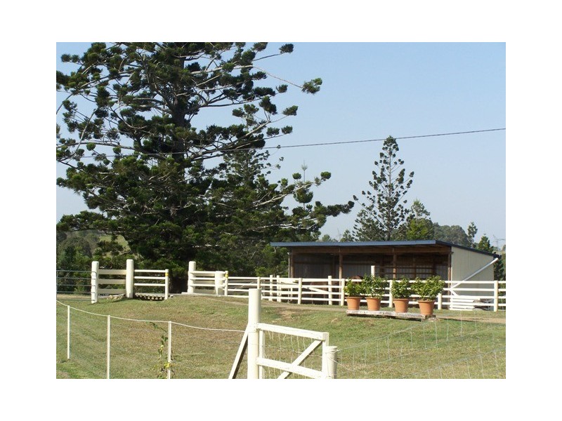 Traveston QLD 4570