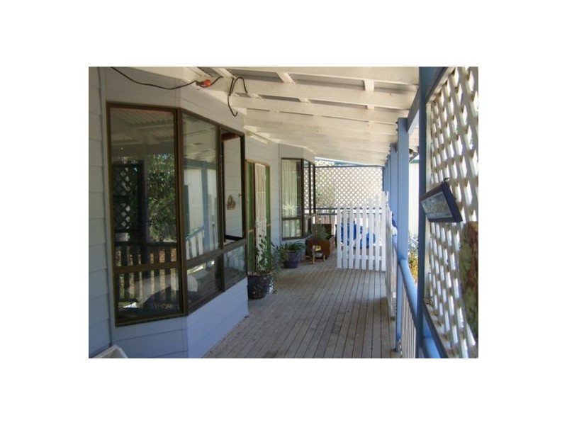Canina QLD 4570