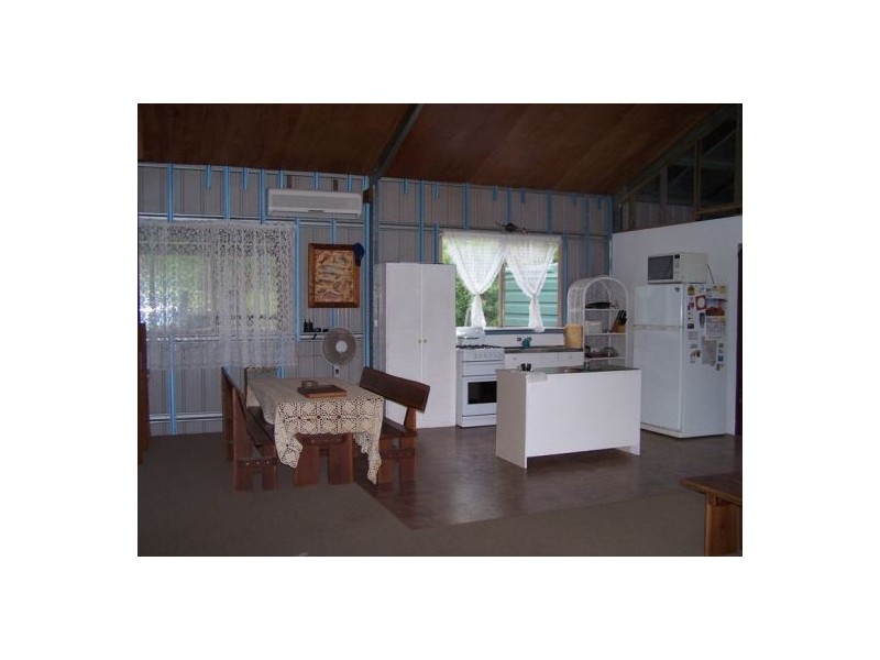 Wolvi QLD 4570
