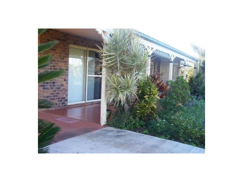 Canina QLD 4570