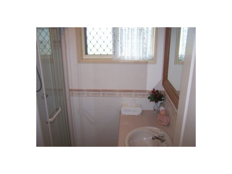 Canina QLD 4570