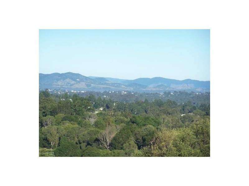Canina QLD 4570