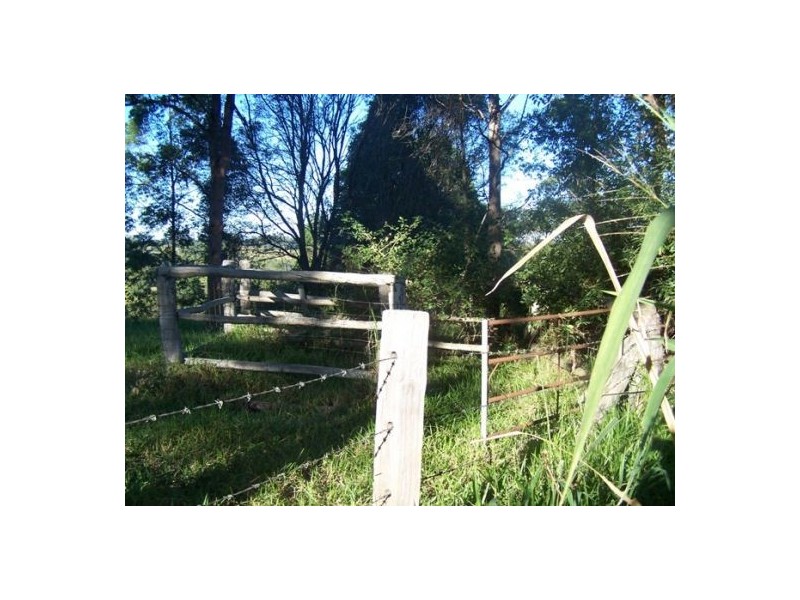Canina QLD 4570