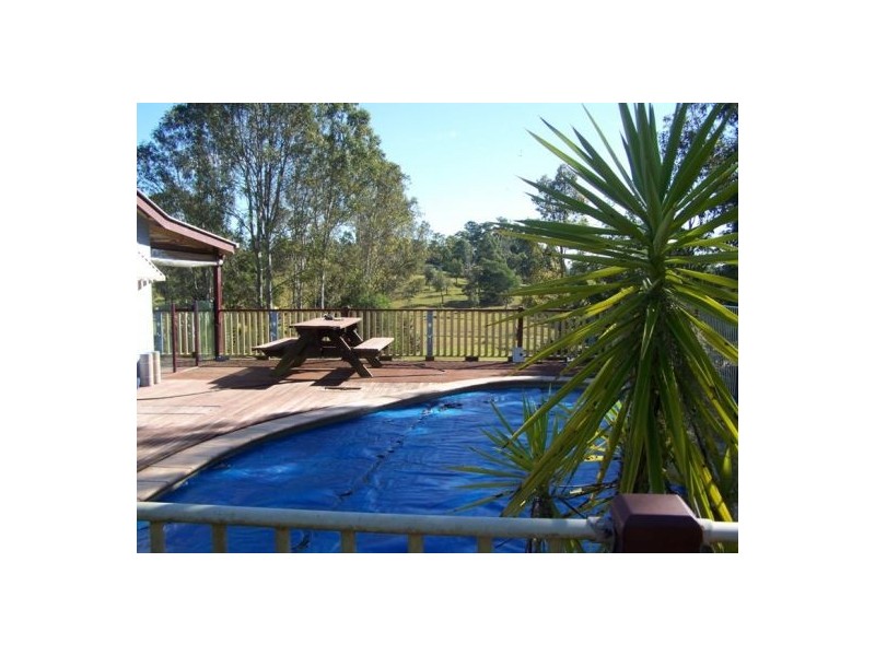 Traveston QLD 4570