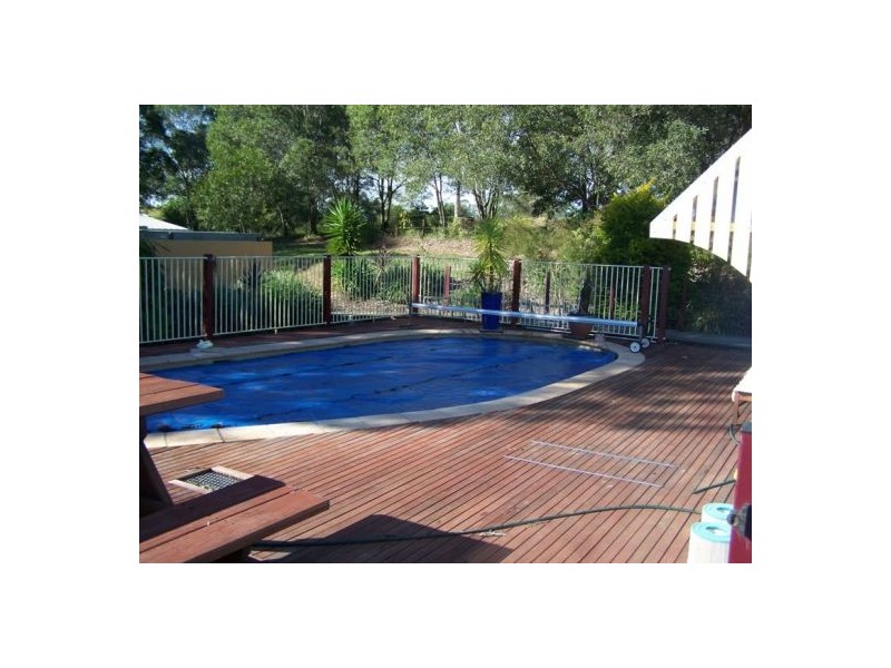 Traveston QLD 4570