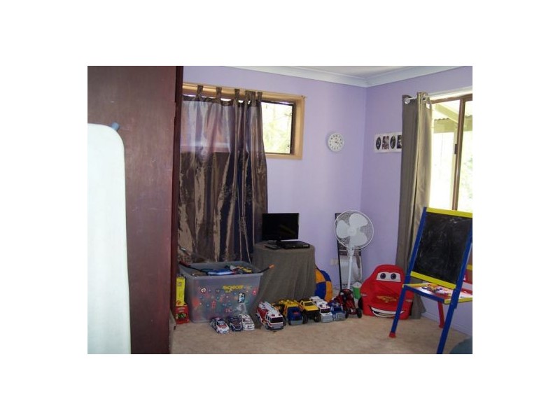 17 Thomas Road, Curra QLD 4570