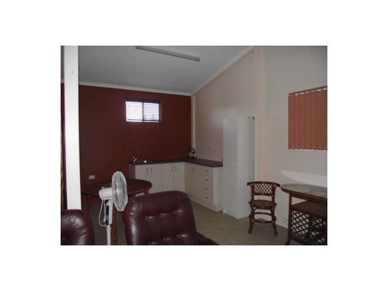 Canina QLD 4570
