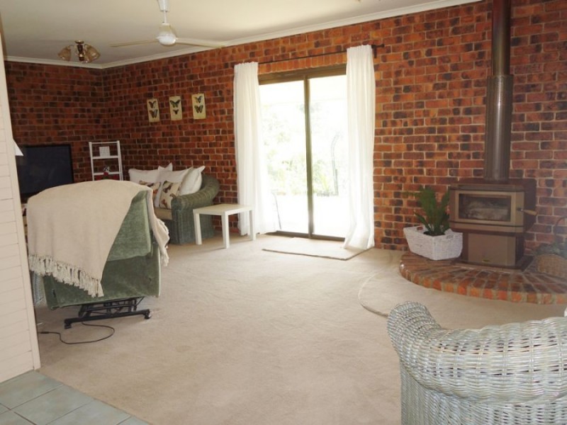 156 Percival Road, Chatsworth QLD 4570