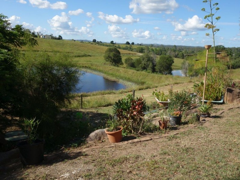 156 Percival Road, Chatsworth QLD 4570