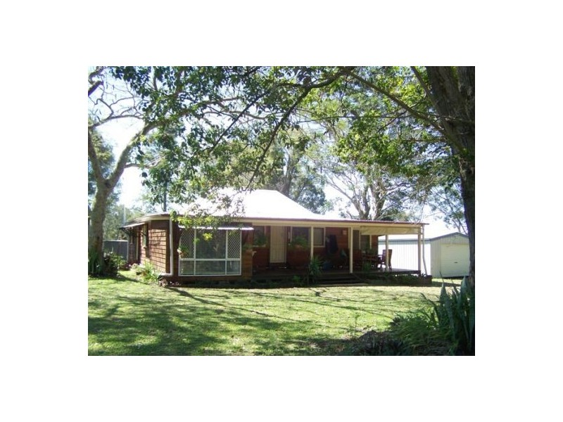 Goomboorian QLD 4570